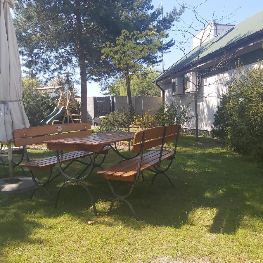Nadmorskie Apartamenty ウストカ エクステリア 写真