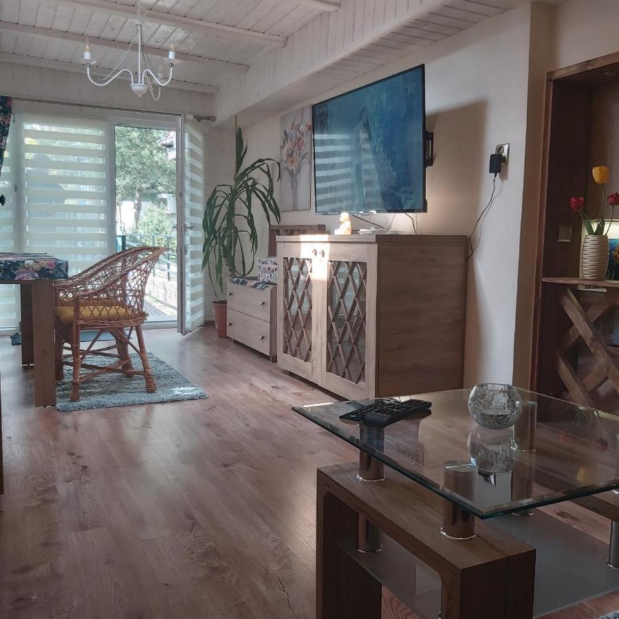 Nadmorskie Apartamenty ウストカ エクステリア 写真