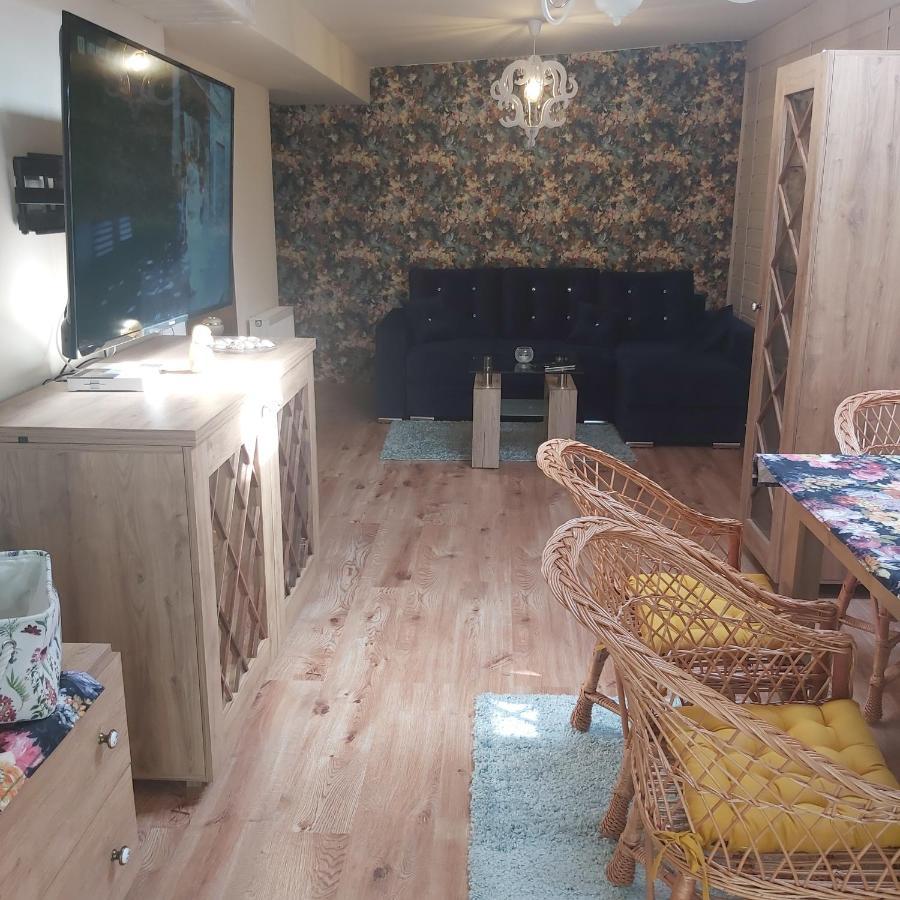 Nadmorskie Apartamenty ウストカ エクステリア 写真