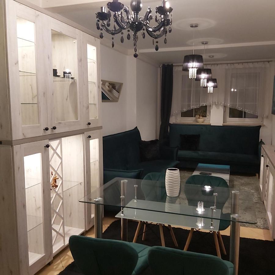 Nadmorskie Apartamenty ウストカ エクステリア 写真