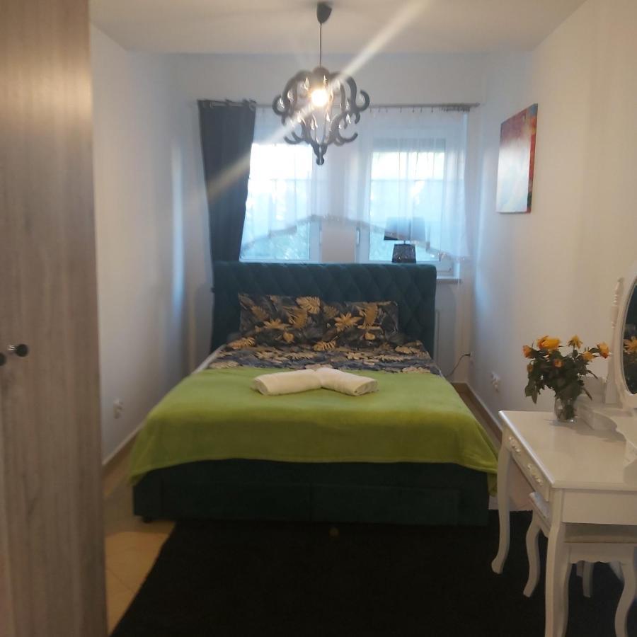 Nadmorskie Apartamenty ウストカ エクステリア 写真