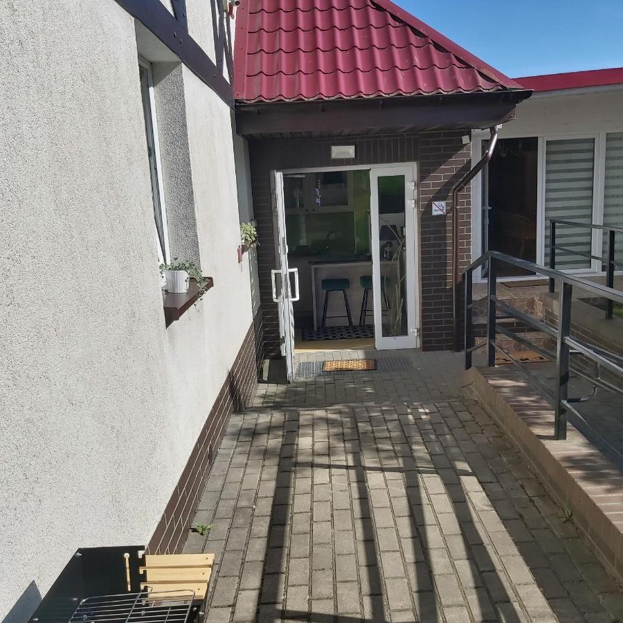 Nadmorskie Apartamenty ウストカ エクステリア 写真