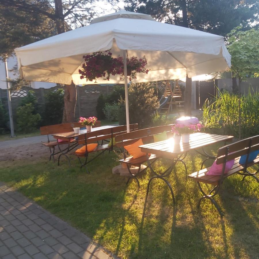 Nadmorskie Apartamenty ウストカ エクステリア 写真