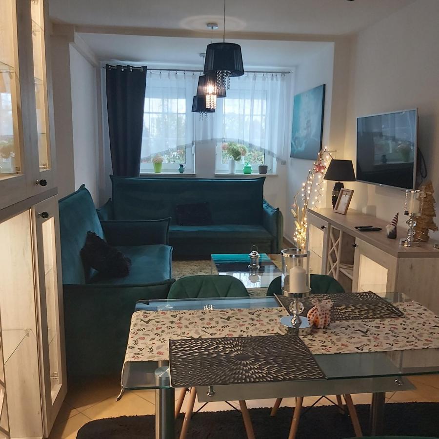 Nadmorskie Apartamenty ウストカ エクステリア 写真