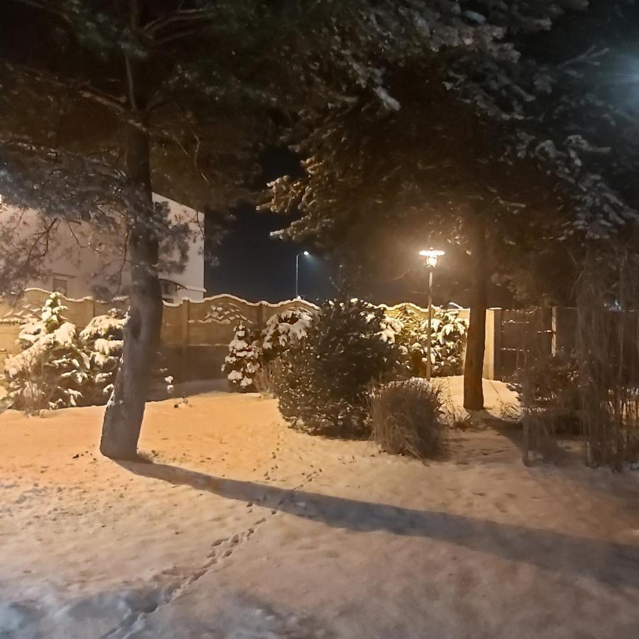 Nadmorskie Apartamenty ウストカ エクステリア 写真