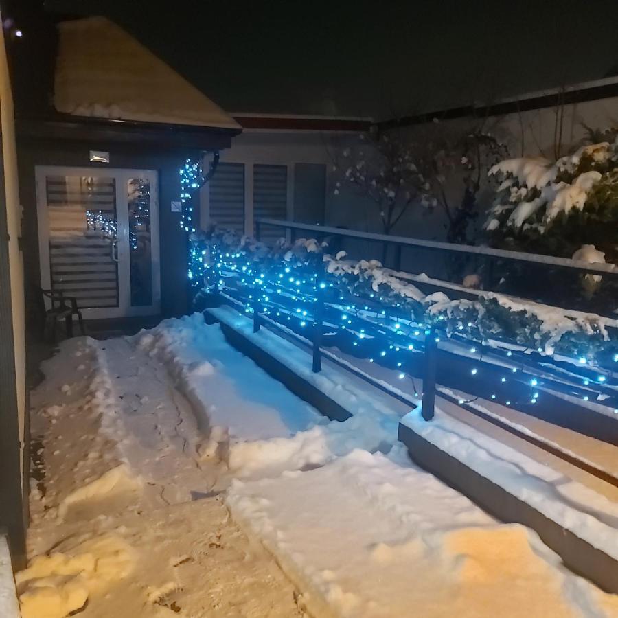 Nadmorskie Apartamenty ウストカ エクステリア 写真