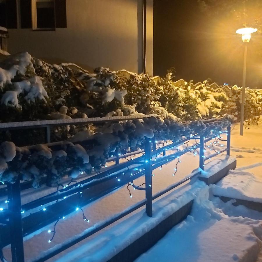 Nadmorskie Apartamenty ウストカ エクステリア 写真